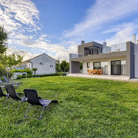 Haus Cvita Holiday home Razanac